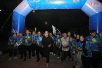 Rano Alfath Berikan Hadiah Umroh dan Sepeda Motor di Colour Run Night KNPI Kota Tangerang 2025