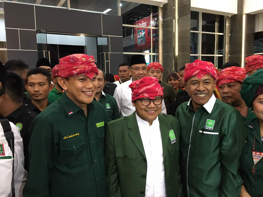 Lantik DPW PKB Sulteng, Cak Imin Kenakan Siga