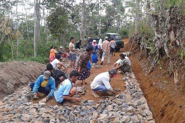 Menjemput Kemajuan: Membangun Infrastruktur Pedesaan untuk Aksesibilitas dan Konektivitas yang Optimal